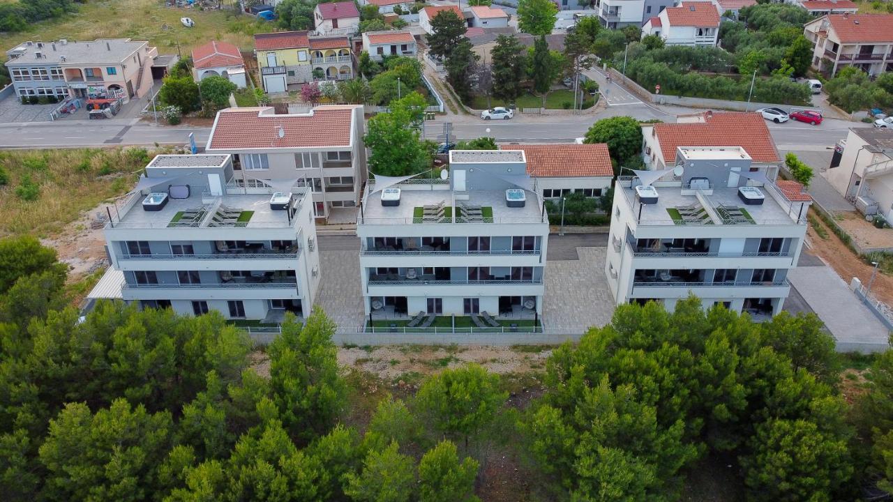 Number One Apartment Vir